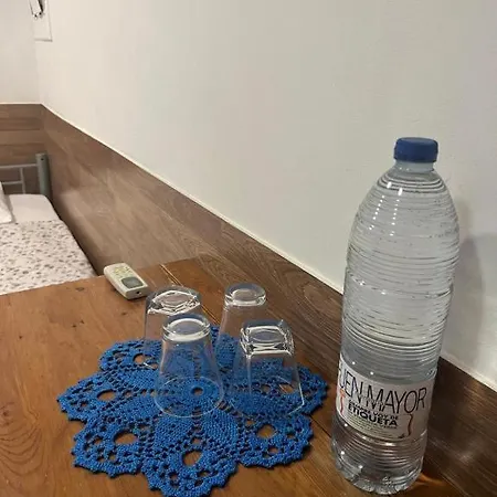 Apartment For 4 Next To Bcn Airport *