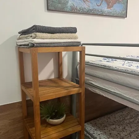 Apartment For 4 Next To Bcn Airport *